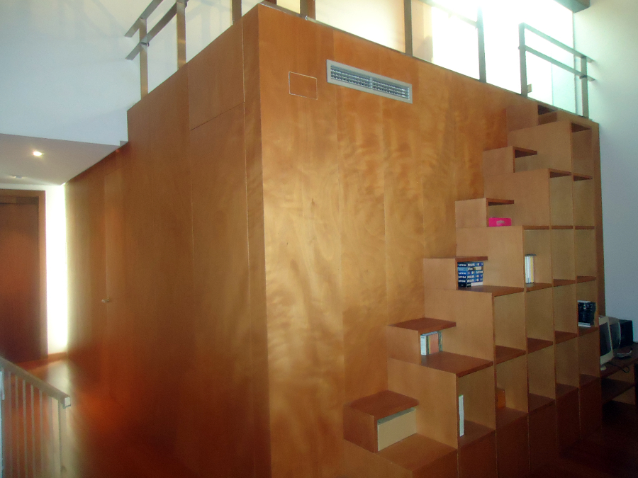 FORRO PANEL Y ESTANTERIA -ESCALERA