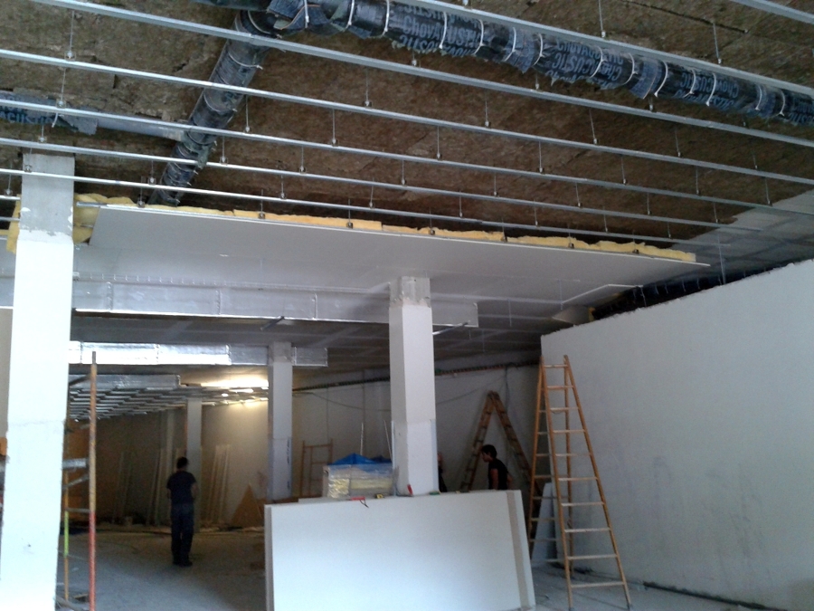 Insonorizacion supermercado DIA% en barbate