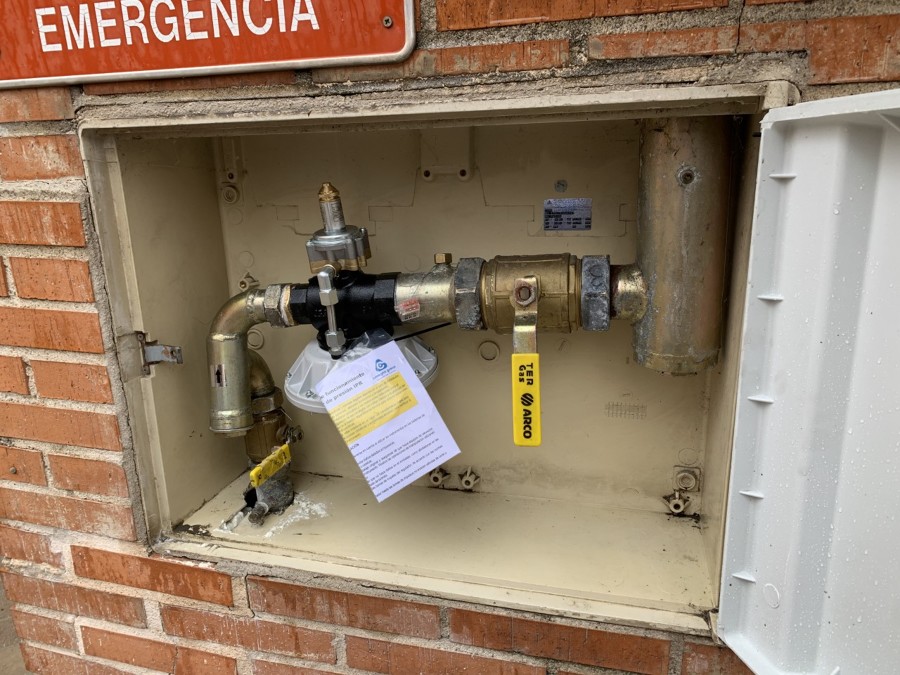 ARMARIO DE REGULACION DE GAS  A-100