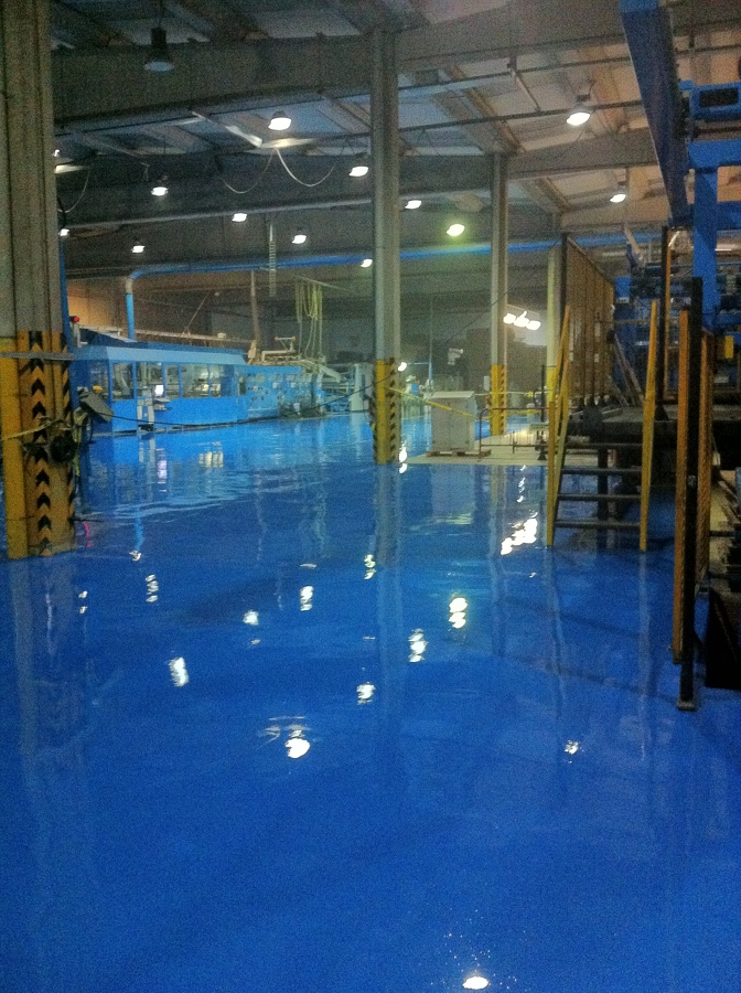 Suelo epoxi terminado