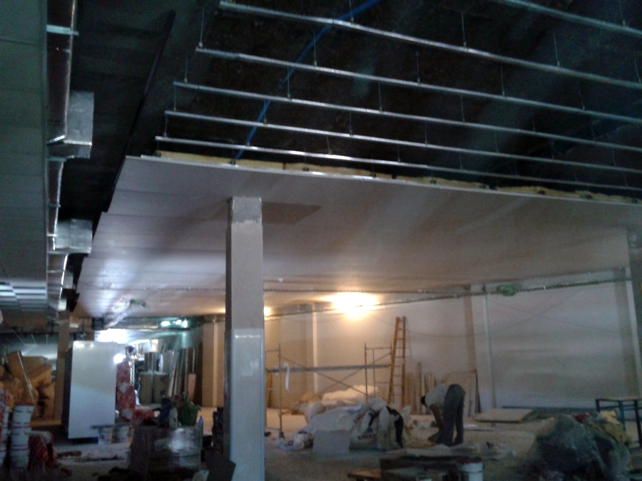 Insonorizacion supermercado DIA% en barbate