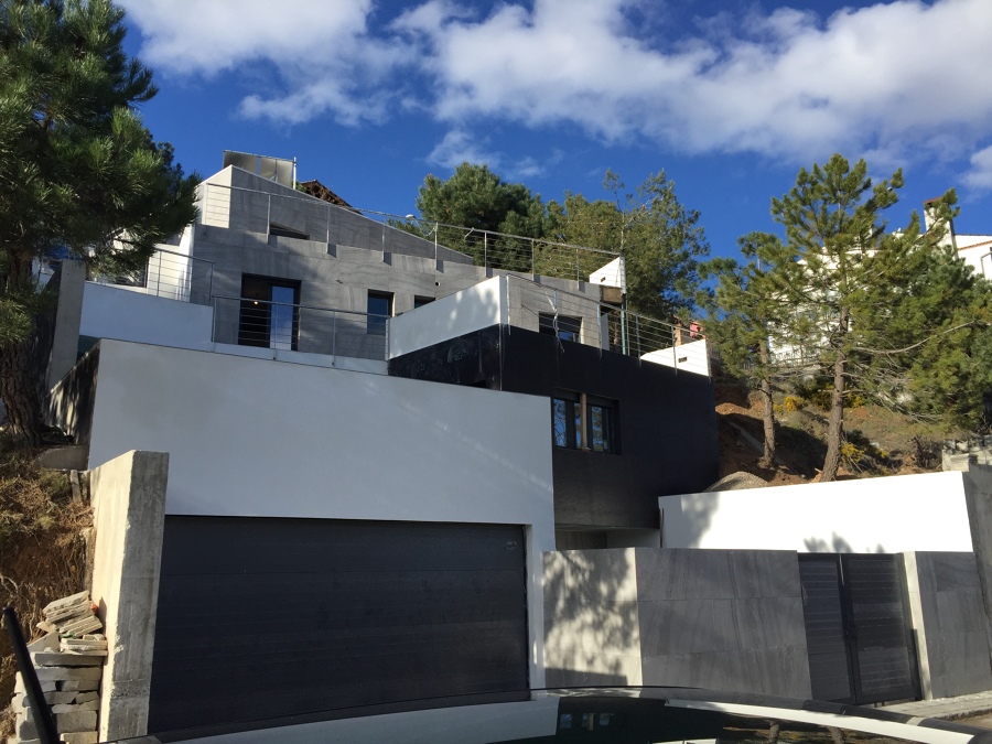 VIVIENDA UNIFAMILIAR