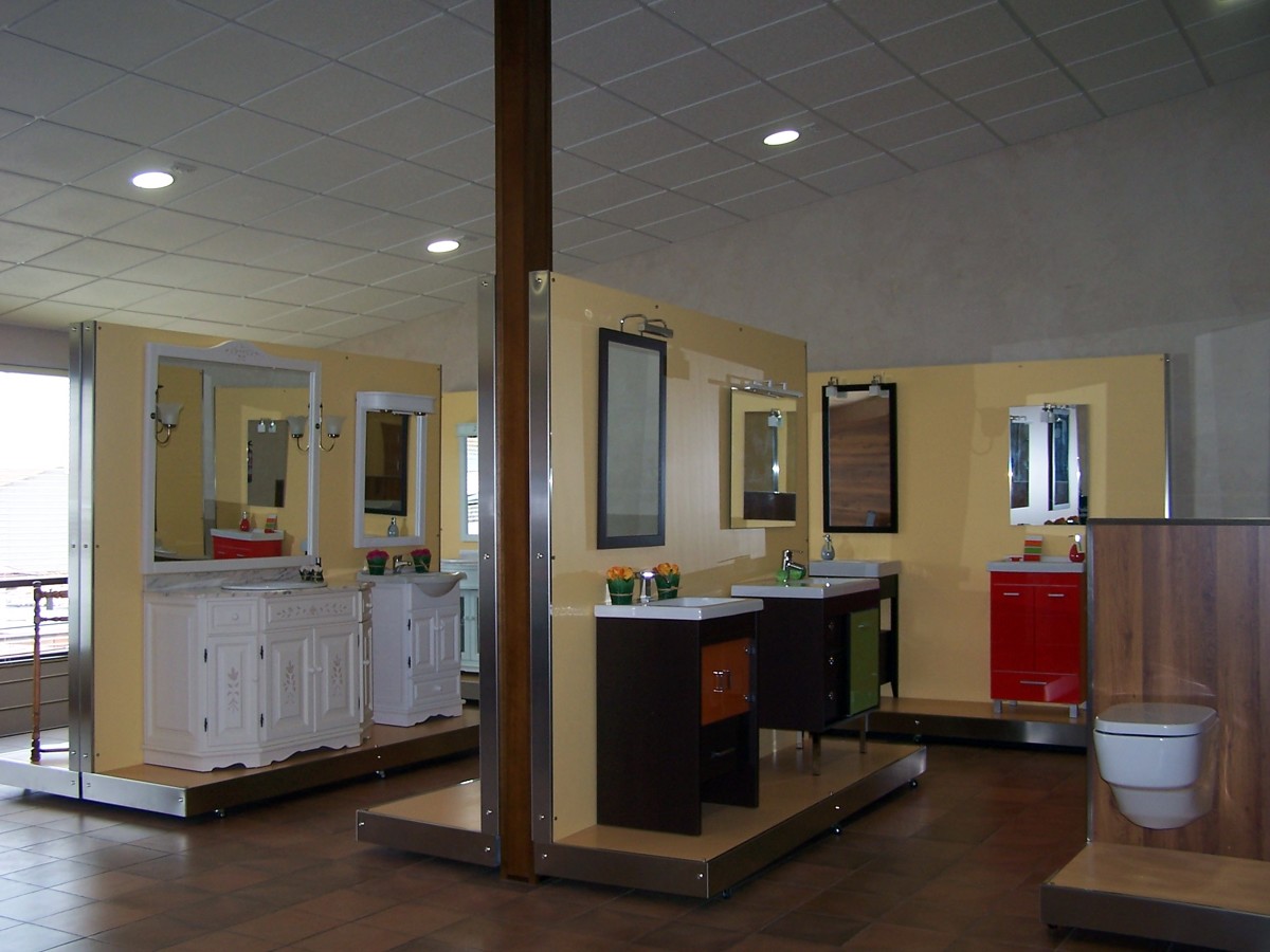 FOTO EXPOSICIÓN BAÑOS SUMICAL