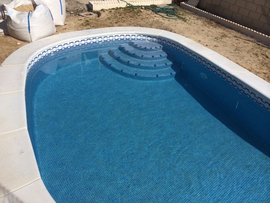PISCINA GUNITADA 