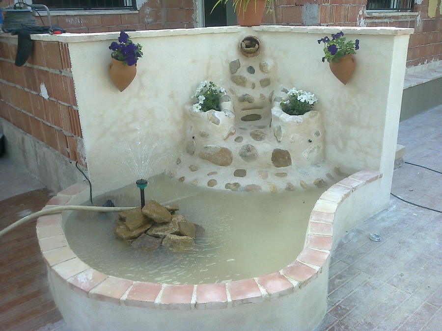 fuente jardin