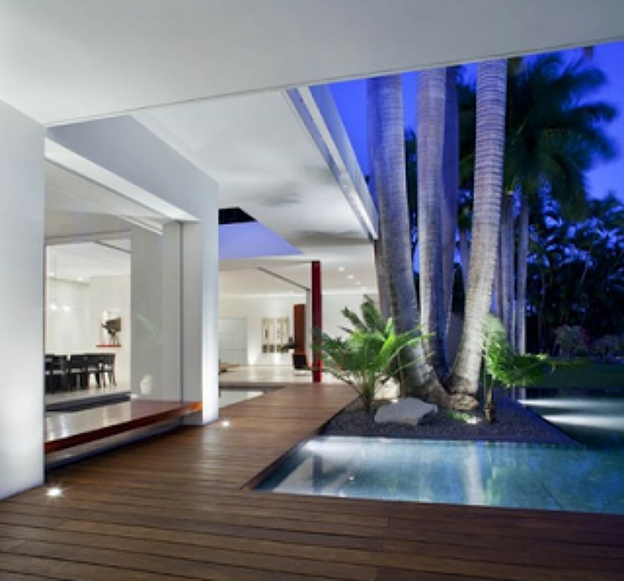 Piscina vivienda unifamiliar