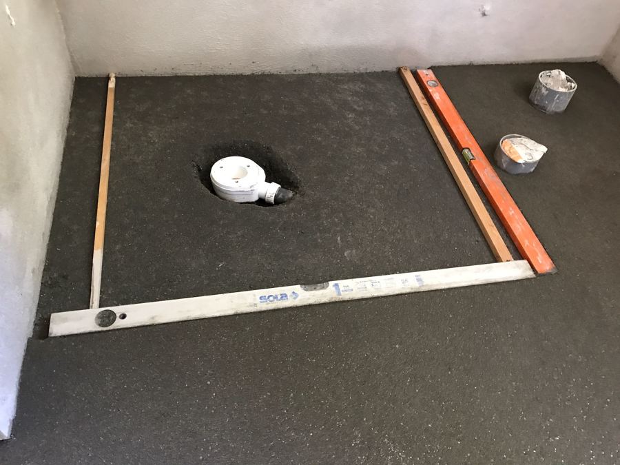 DETALLE DE COLOCACION DE PLATO DE DUCHA