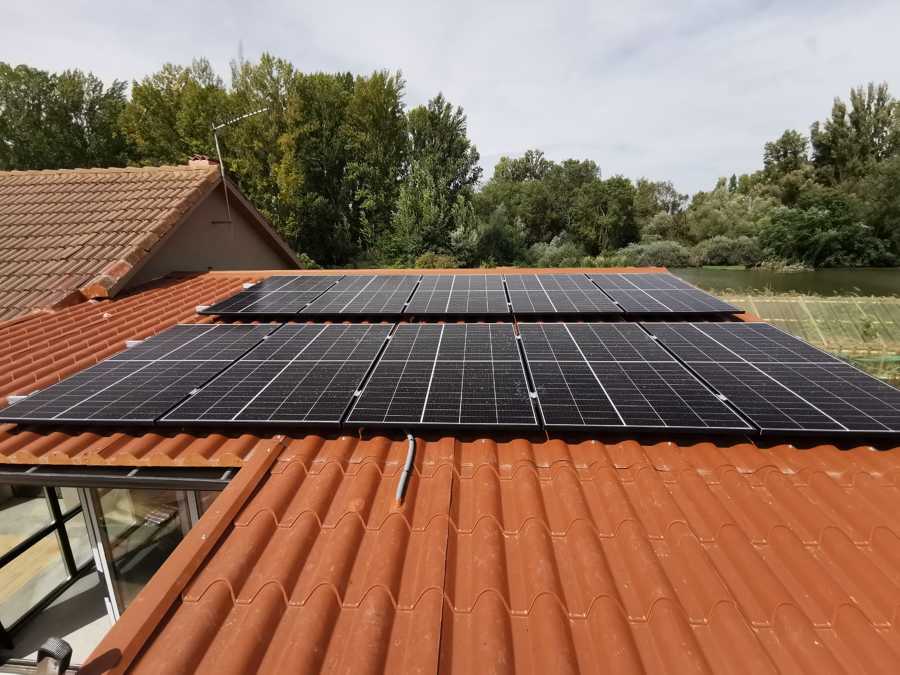 Placas solares en Almazán (Soria)