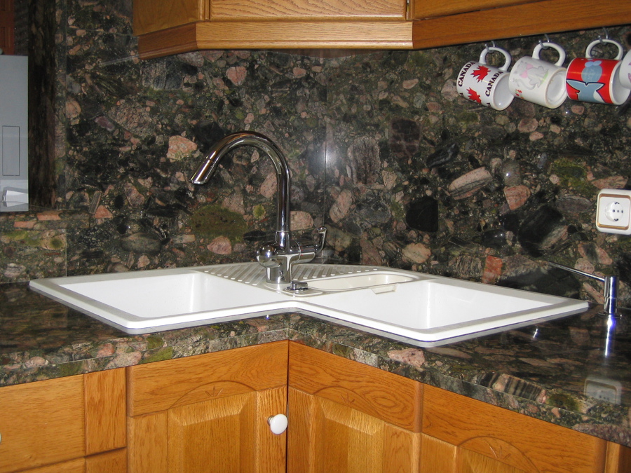 Fregadero en el rincón