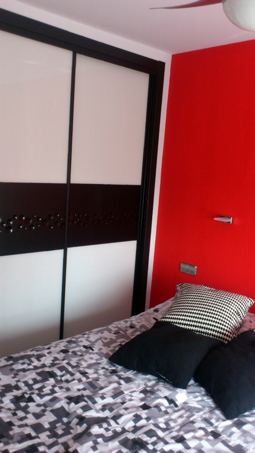 FRENTE ARMARIO EN DORMITORIO PRINCIPAL