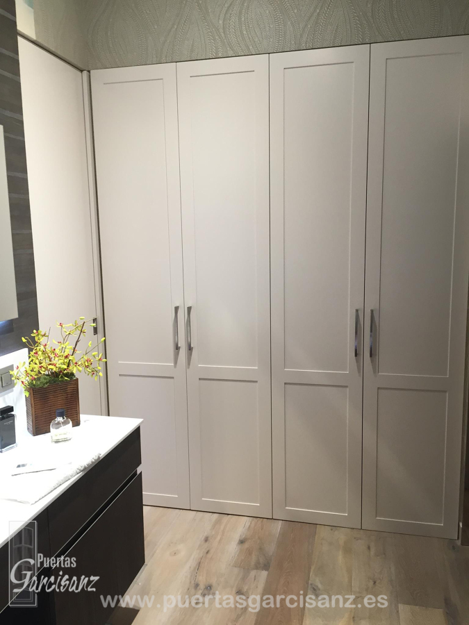 Frente de armario abatible lacado blanco