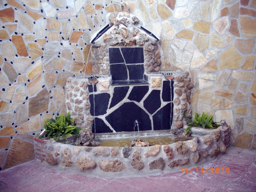 fuente piedras naturales