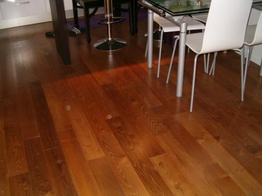 Tarima de madera maciza de acacia