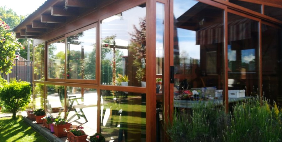 CERRAMIENTO DE PORCHE