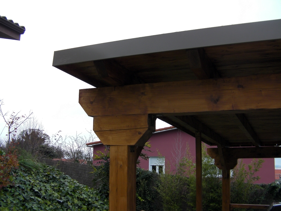 GARAJE EXTERIOR MADERA