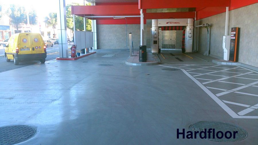 gasolinera con mortero de resina epoxi