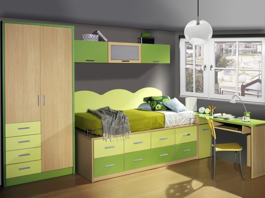 Habitación color haya, pistacho y verde