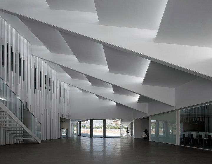 HALL DE LAS OFICINAS DEL GRUPO AZAHAR