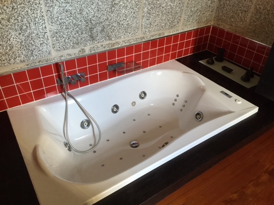 HIDROMASAJE ENCASTRADA