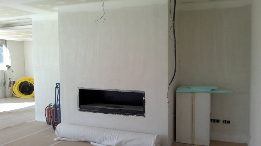 Hogar metálico panorámico abierto