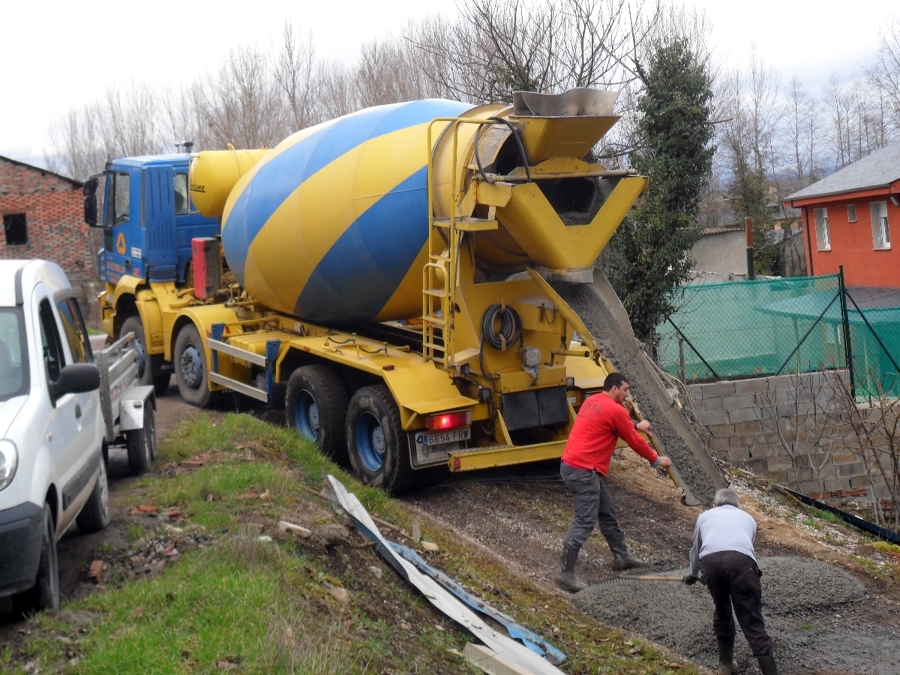 hormigonado de rampa acceso vivienda