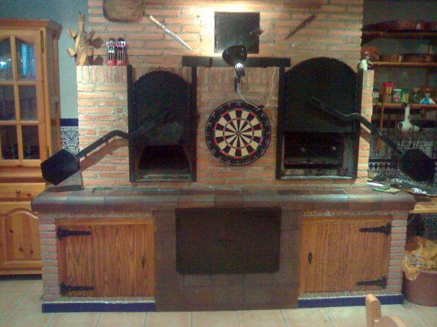 Horno, chimenea y barbacoa
