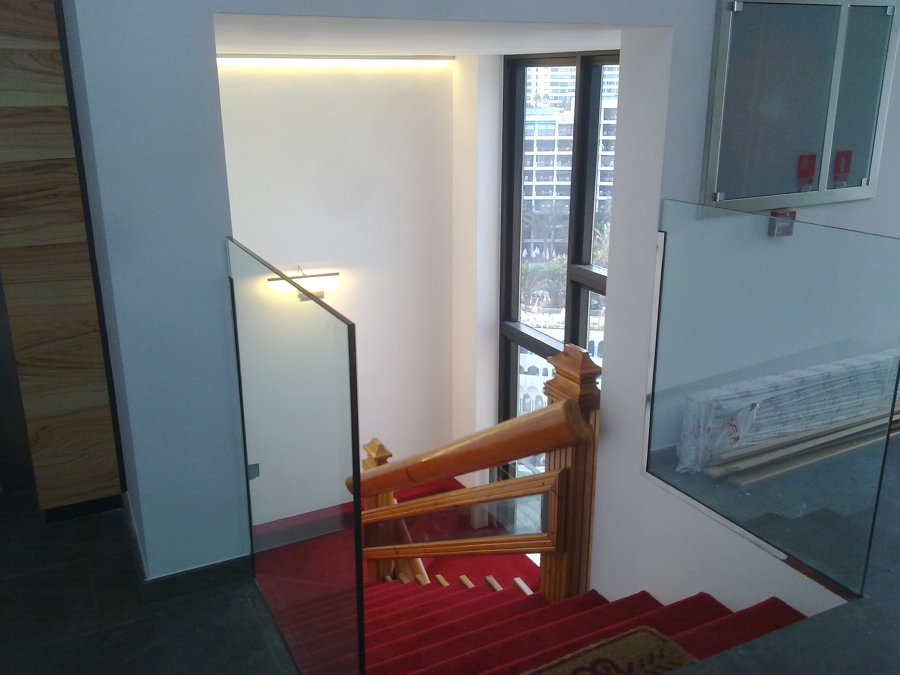 Acceso al restaurante de un hotel