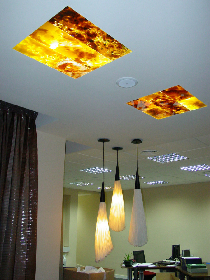 techo con iluminación