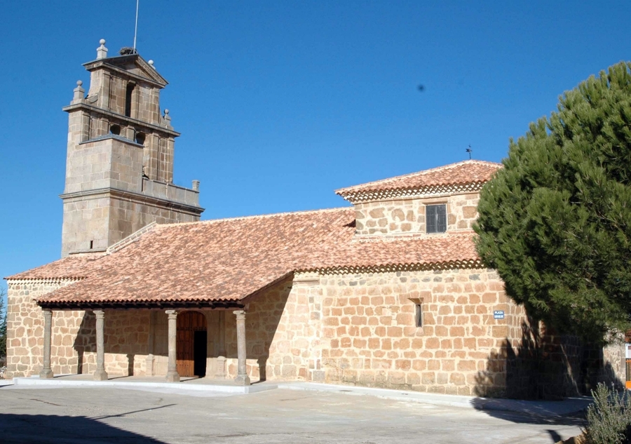 IGLESIA DE ROBLIZA DE COJOS
