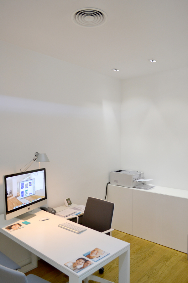 Iluminación dicroicas LED 5W y tiras de LED 