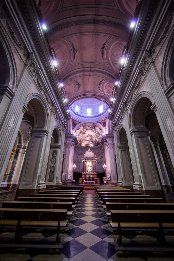 Iluminación nave central y altar Iglesia San Lorenzo