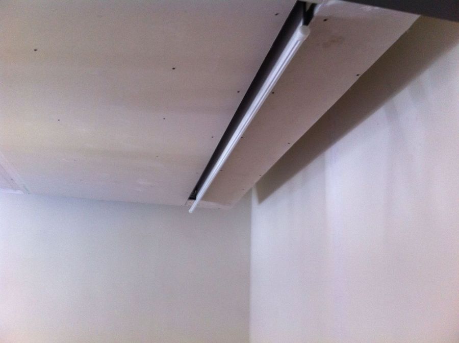 ocultacion de pantalla proyector