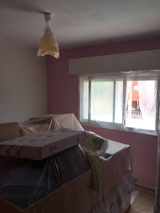 Pintura plástica en colores 