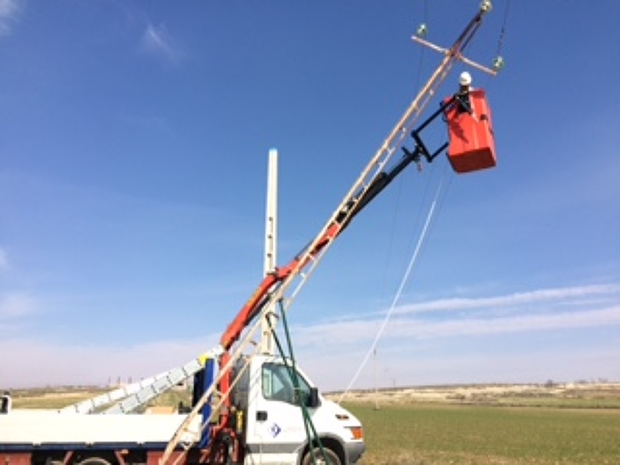 reparación de linea de alta tensión 
