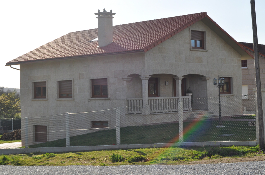 Vivienda unifamiliar de piedra