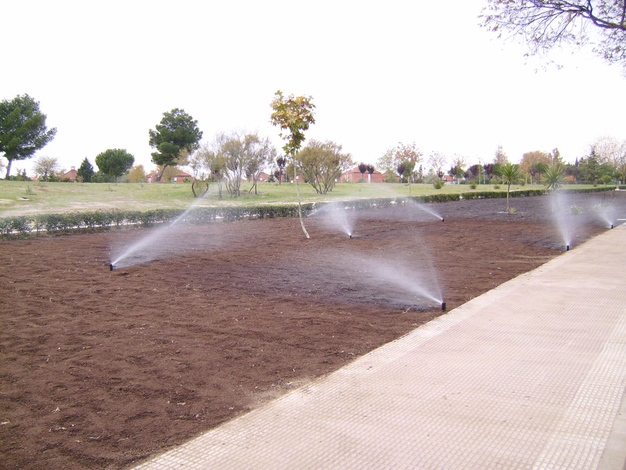 INSTALACION DE RIEGO POR ASPERSION