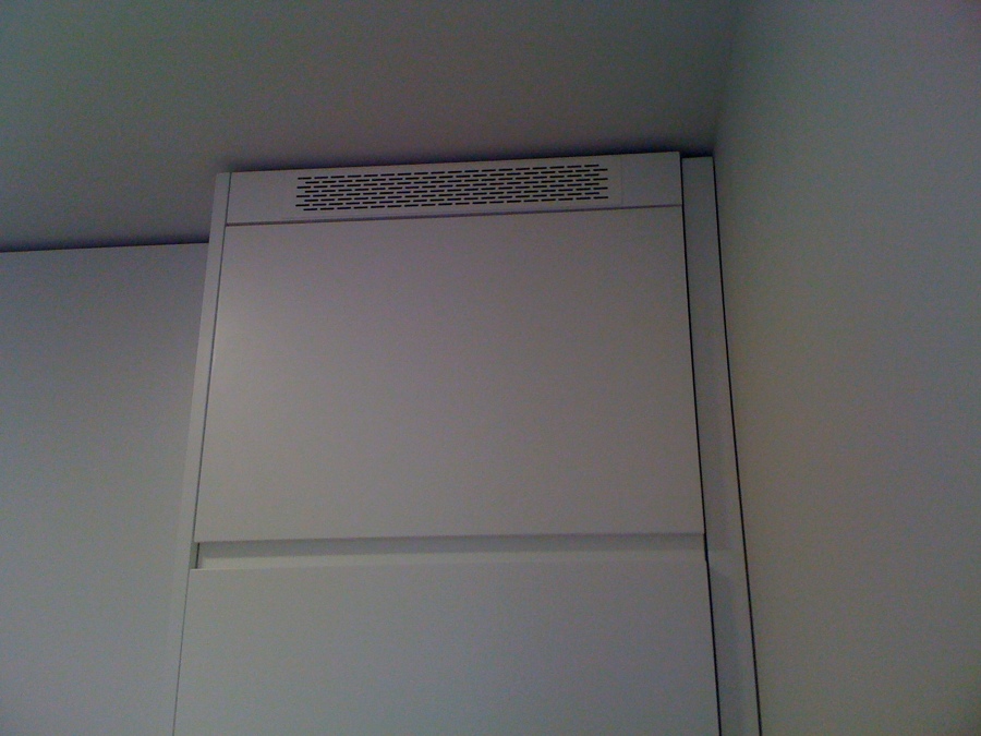 REJILLA DE AIREACIÓN SUPERIOR