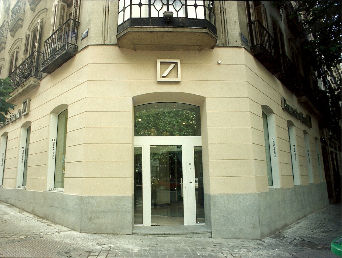 IMAGEN CORPORATIVA/ COMERCIAL Y OFICINAS