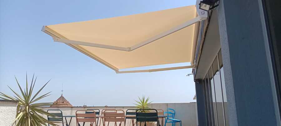 Toldo de Brazos Extensibles