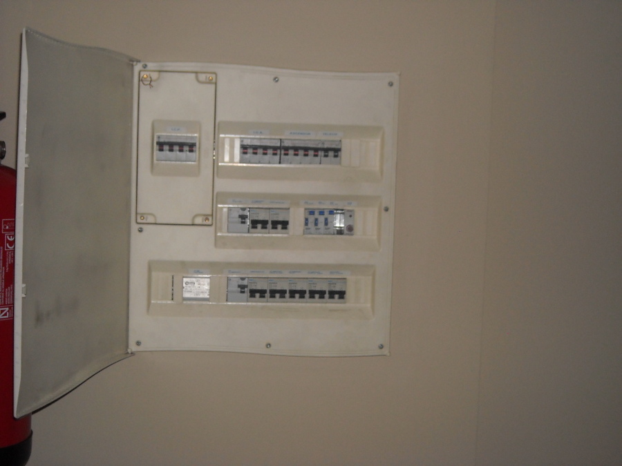 Nueva caja de circuitos para vivienda