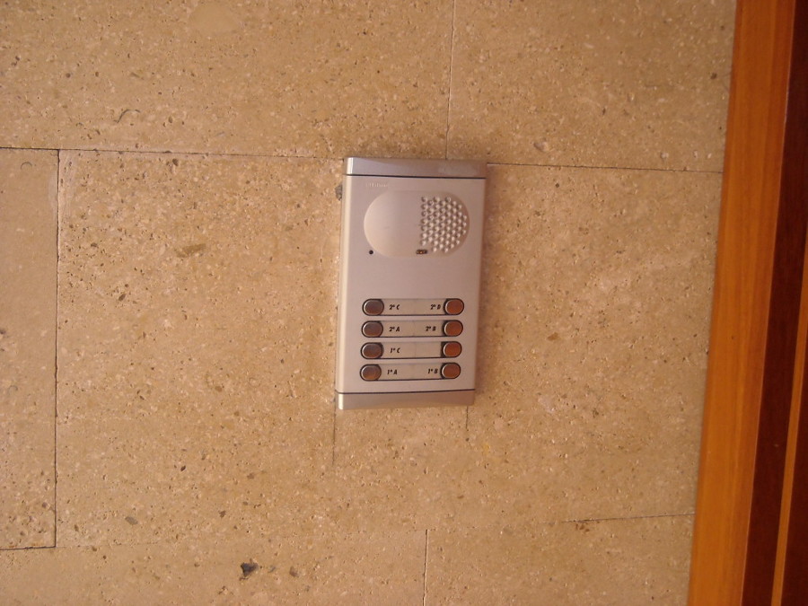 Portero automatico para bloque de vivendas