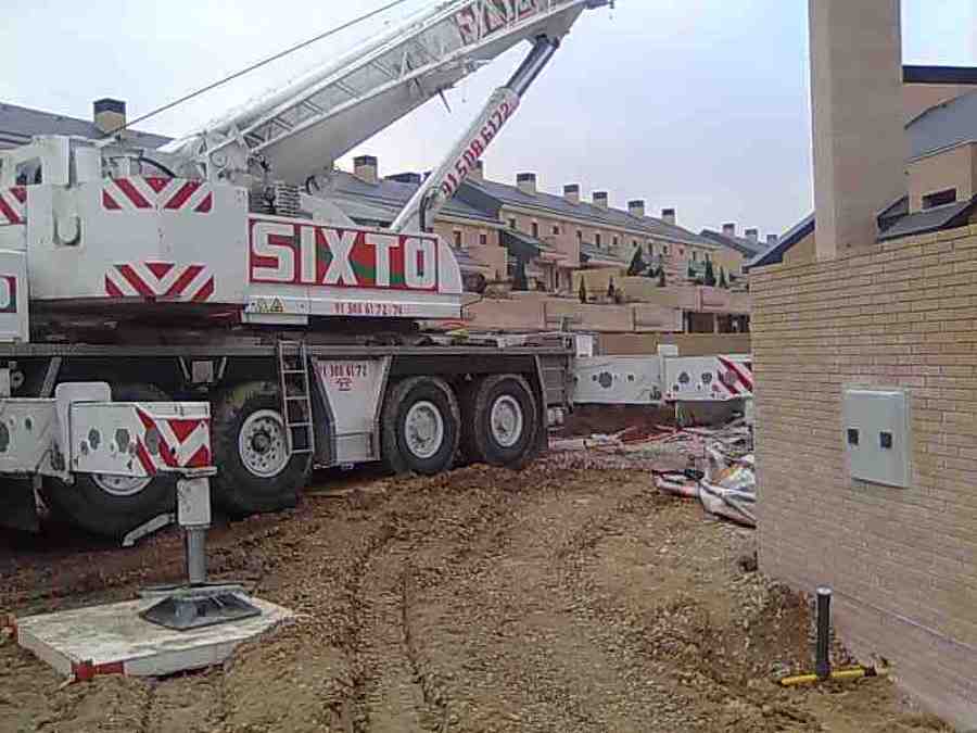 GRUAS EN POZUELO DE ALARCON