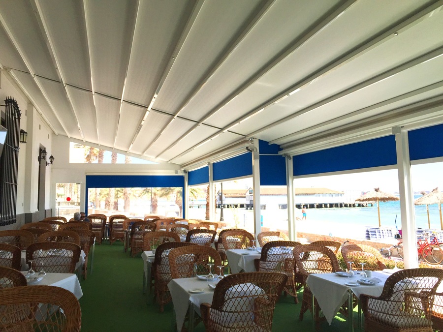 Pérgola téxtil tensada