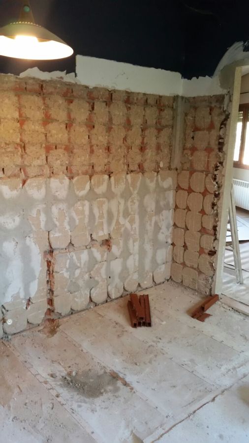 Alicatado de paredes