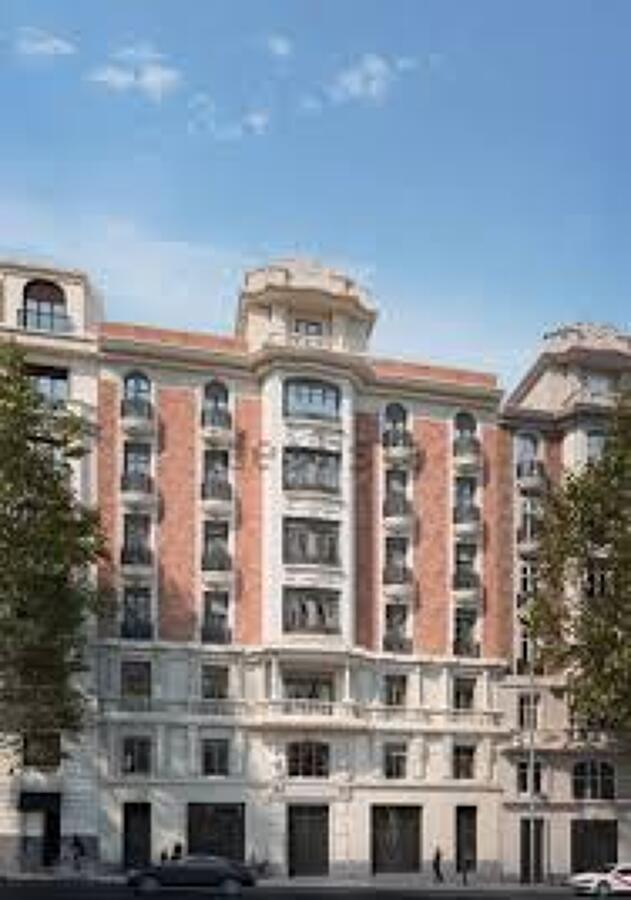 Edificio Martínez Campos 19