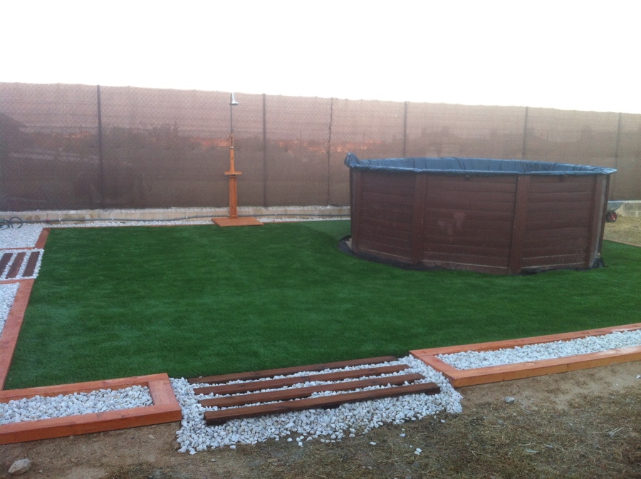 Diseño y Ejecución de Área de descanso junto a piscina