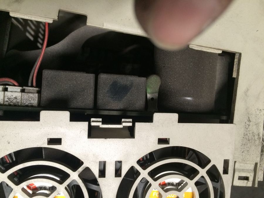 Polvo metálico en variador. Fuente de averias.