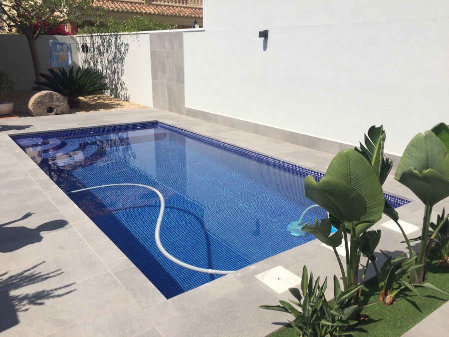 Piscina de hormigón en Puzol