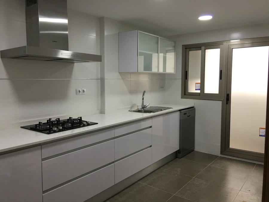 COCINA BLANCA - CARPINTERIA GRIS