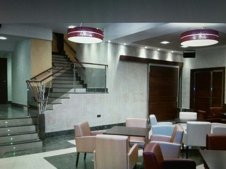 EDIFICIO PARA CONVENCIONES EN GUIJUELO (SALAMANCA)